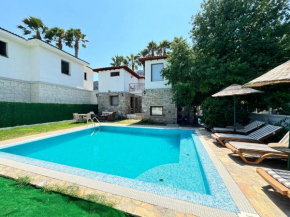 Villa Merry - Dalyan Stonehouse with Palmtrees, 50m to River